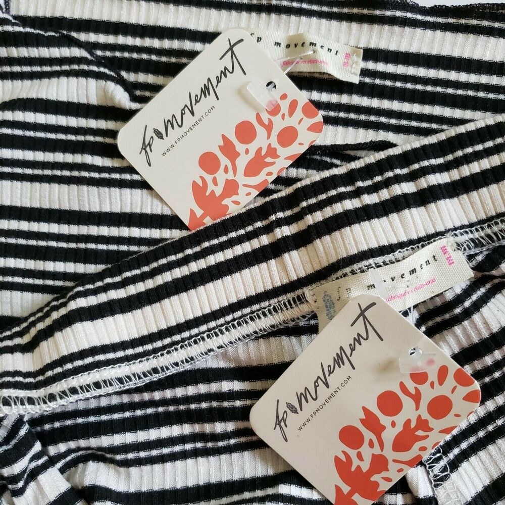 FREE PEOPLE Movement striped ribbed knit lounge pajamas shorts top set Sz M NEW - Picture 2 of 3